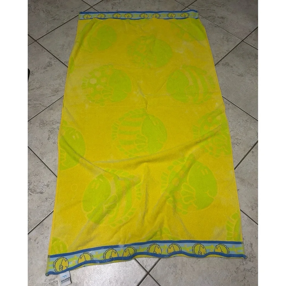 Vintage Wellspun‎ 100 percent cotton textured reversible beach towel 33
